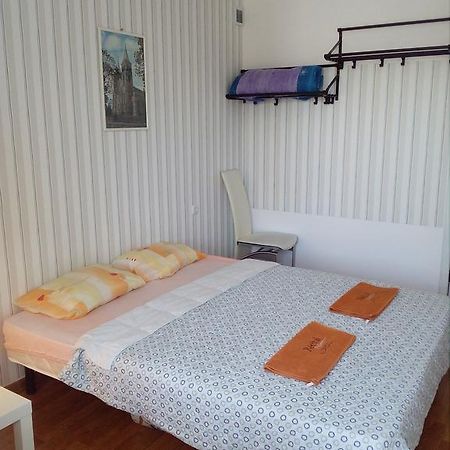 Apartment On Akademika Sakharova Ivano-Frankivsk Eksteriør bilde